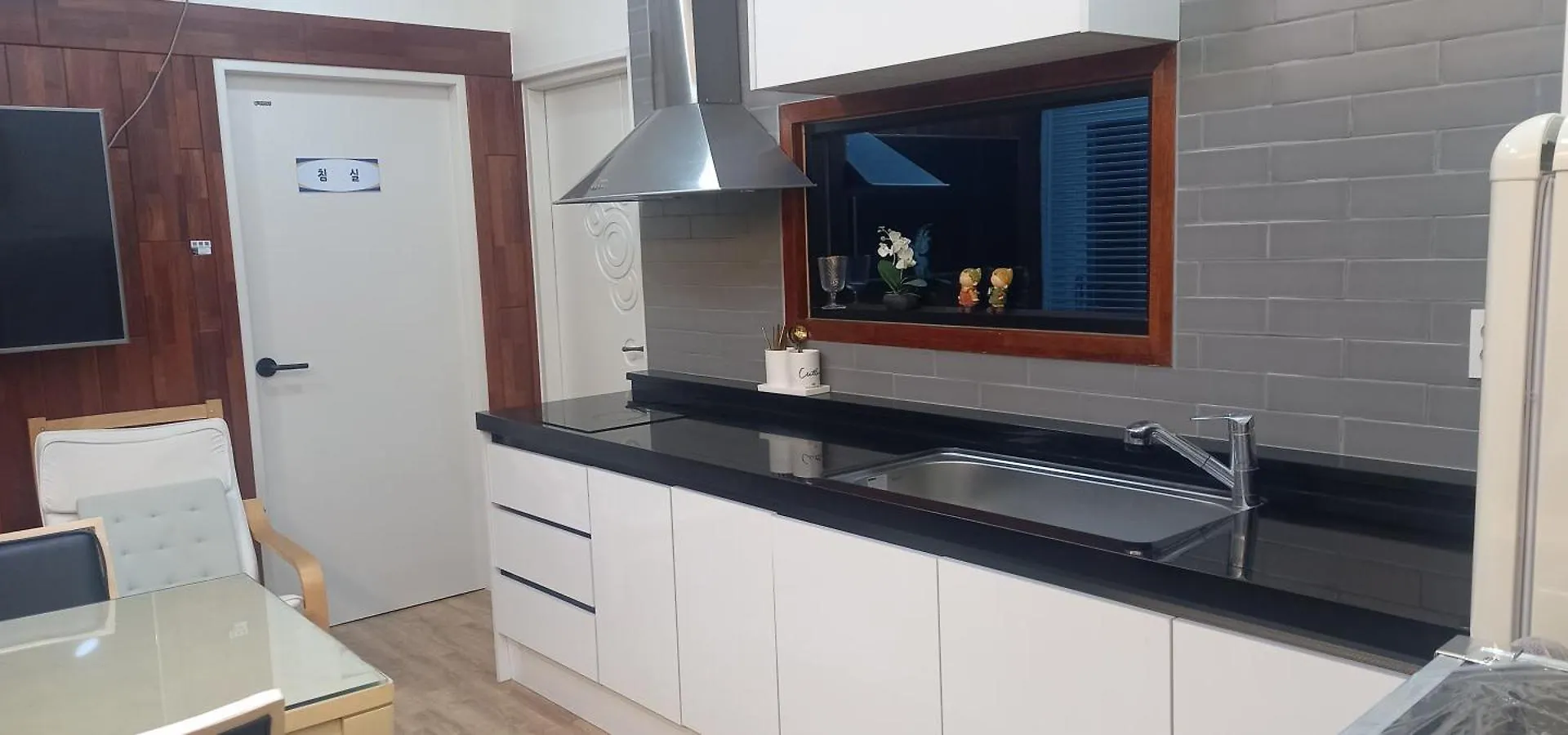 Hamdeok Pool Villa Pension Jeju Holiday home